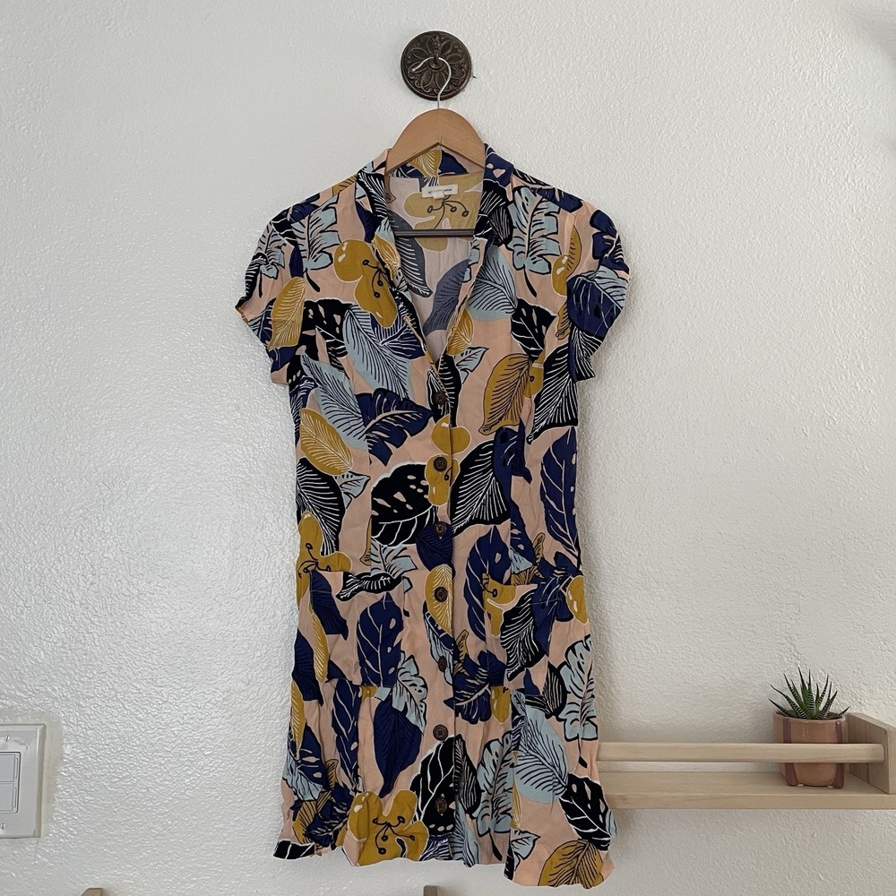 Silence‎ + Noise Floral Button Front Dress Size Medium Short Sleeve